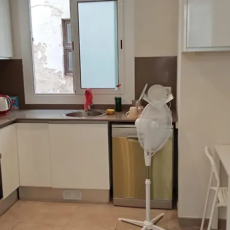 Near Cathedral אכסניה ברצלונה